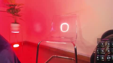 Violett  online show from November 2025 12:04:02 PM