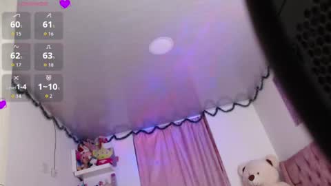 Snapshot of violett_brown9 chatting on June 2026 07:02:01 AM violett_brown9 online show from June 2026 07:02:01 AM