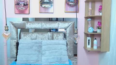 Violeta froz online show from February 2025 04:33:02 PM