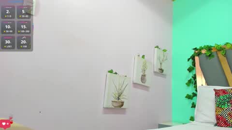 V I O L E T T E  online show from March 2026 04:55:01 PM