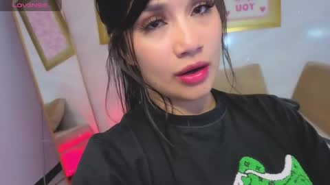 Violetta  online show from April 2026 06:10:01 PM