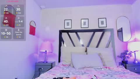 Snapshot of violettaa_stone chatting on April 2026 03:42:02 AM Violettaa online show from April 2026 03:42:02 AM