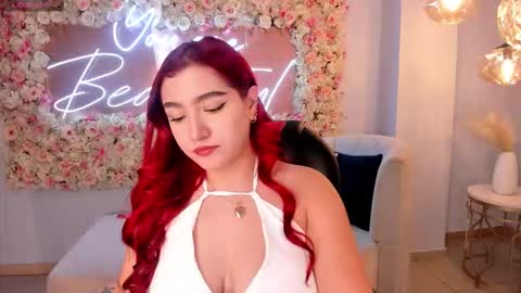 Violett Castel online show from September 2025 05:36:02 PM