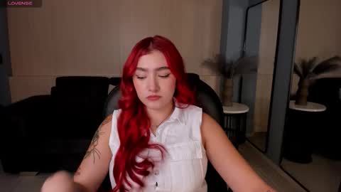Violett Castel online show from September 2025 04:23:02 PM