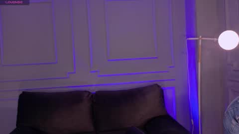 Violett Castel online show from March 2026 07:31:01 PM