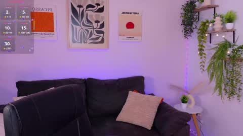 Violett Castel online show from April 2026 07:26:01 PM