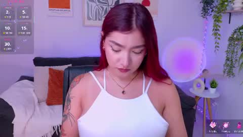 Snapshot of violettcastel chatting on June 2026 06:30:02 PM Violett Castel online show from June 2026 06:30:02 PM