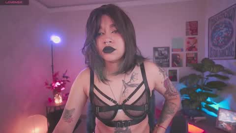 JULIE UWU online show from February 2026 09:57:02 PM