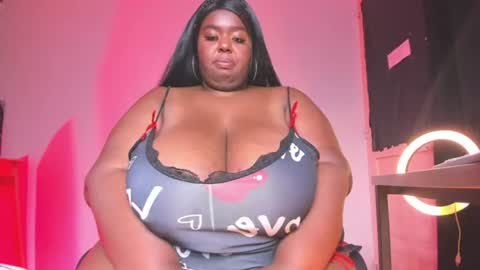 Snapshot of violette_plus chatting on July 2026 08:11:01 PM Call me valeria online show from July 2026 08:11:01 PM