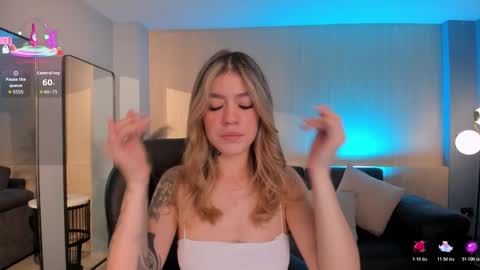 Violett  online show from November 2025 11:21:01 AM