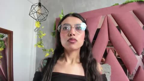 Violetta online show from January 2026 07:39:02 PM