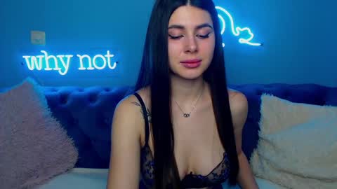 viollinalv online show from January 2025 11:52:01 AM