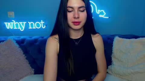 viollinalv online show from February 2025 11:53:01 AM