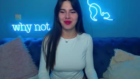 viollinalv online show from October 2025 04:35:02 AM