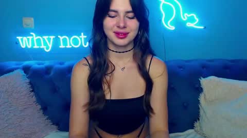 viollinalv online show from October 2025 05:44:02 AM