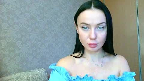 viora12 online show from February 2025 12:51:02 PM