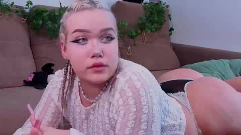 Snapshot of virelya chatting on June 2026 09:45:01 AM virelya online show from June 2026 09:45:01 AM
