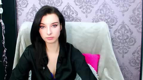 VirginLuna online show from December 2025 08:29:01 PM