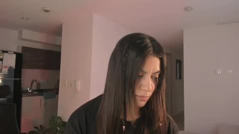 Snapshot of virtual111_ chatting on May 2026 09:56:02 PM Lu online show from May 2026 09:56:02 PM