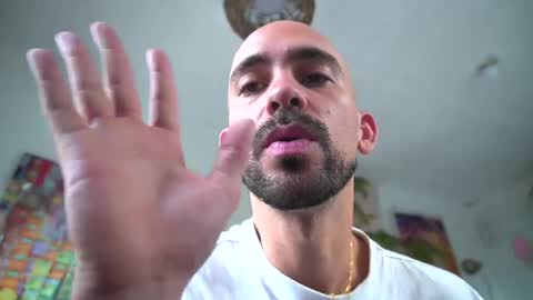 Snapshot of virtualboytvtv chatting on March 2025 04:03:02 PM GARY - Help me reach 300 likes - - My Telegram - online show from March 2025 04:03:02 PM