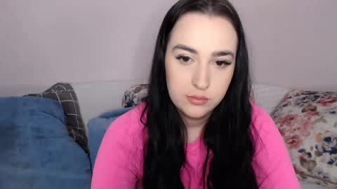 Vitalina online show from December 2024 01:06:01 PM