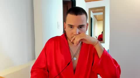 Vito Ferrer online show from February 2025 08:13:02 PM