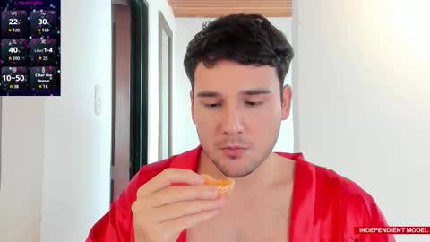 Vito Ferrer online show from September 2025 06:07:01 PM