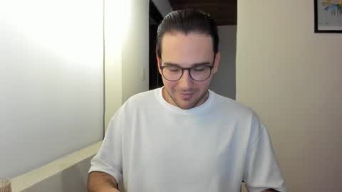 Vito Ferrer online show from March 2026 11:13:01 PM