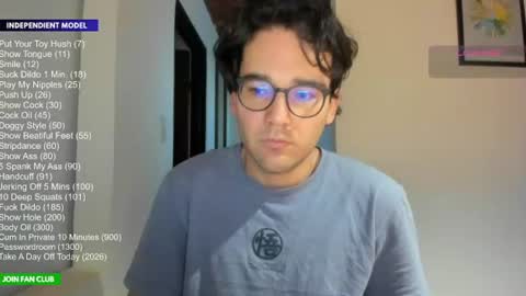 Snapshot of vito_ferrero chatting on June 2026 11:03:02 AM Vito Ferrer online show from June 2026 11:03:02 AM
