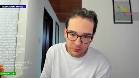 Snapshot of vito_ferrero chatting on June 2026 11:13:01 AM Vito Ferrer online show from June 2026 11:13:01 AM