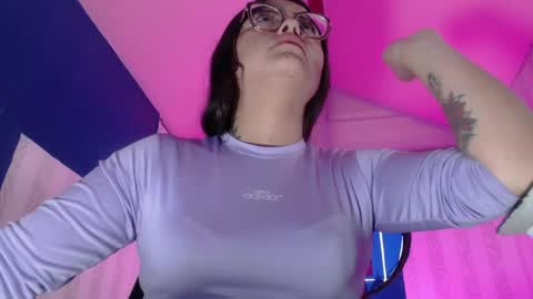 Snapshot of vitoria23_ chatting on June 2026 02:39:01 PM victoria 3 online show from June 2026 02:39:01 PM