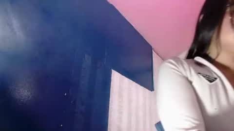 Snapshot of vitoria23_ chatting on June 2026 02:27:01 PM victoria 3 online show from June 2026 02:27:01 PM