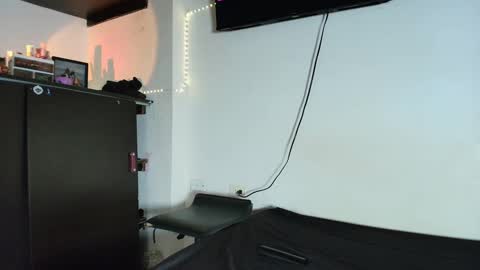 Snapshot of vitoriia_ chatting on September 2025 10:48:01 PM vitoriia_ online show from September 2025 10:48:01 PM