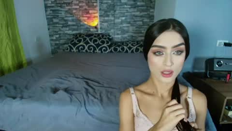 Snapshot of vitoriia_ chatting on June 2026 04:20:01 AM vitoriia_ online show from June 2026 04:20:01 AM