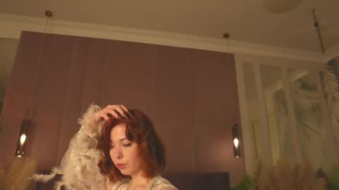 Snapshot of vivi_west chatting on April 2026 05:10:02 PM vivi_west online show from April 2026 05:10:02 PM