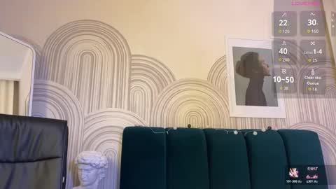 Vivian Evans online show from December 2025 01:14:01 AM