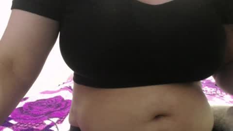 Snapshot of vivian_walt_ chatting on July 2026 10:13:02 AM melissa online show from July 2026 10:13:02 AM