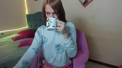 instagram Viviana73215 online show from September 2025 12:05:01 PM