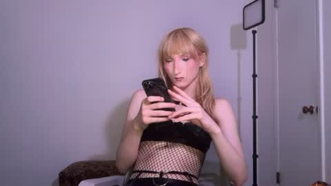 Snapshot of vivianlayxxx chatting on June 2026 11:38:02 PM vivian layy online show from June 2026 11:38:02 PM