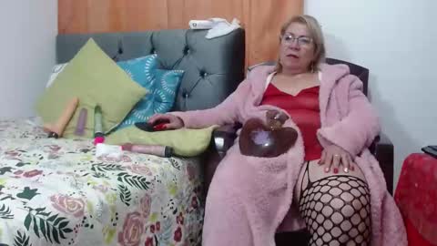 ViviannaJhonson online show from December 2024 03:29:02 AM