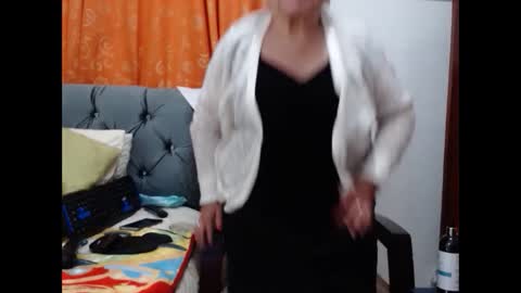 ViviannaJhonson online show from October 2025 10:51:02 PM