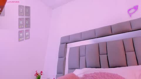 Vivi online show from September 2025 12:06:01 PM