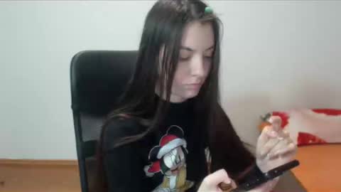 Vivian Gray online show from December 2024 05:25:01 PM