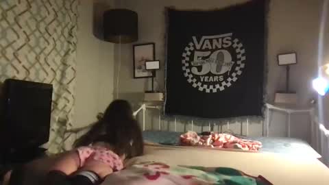 3 Vivian 3 online show from December 2025 01:30:01 PM