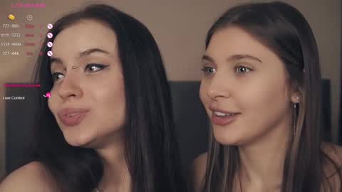 Snapshot of vivid_girls chatting on February 2025 07:28:02 AM Nelly and Mari online show from February 2025 07:28:02 AM