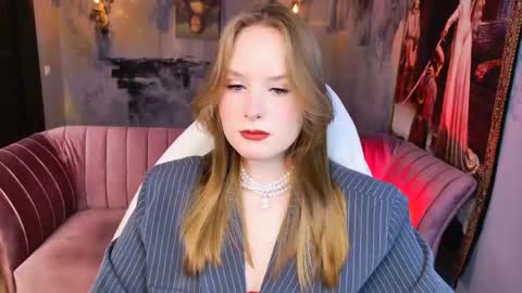 Snapshot of vivienleeigh chatting on May 2026 05:25:02 AM Vivien online show from May 2026 05:25:02 AM