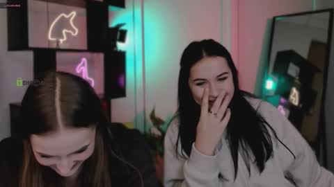 vivy_star online show from November 2025 07:24:02 PM