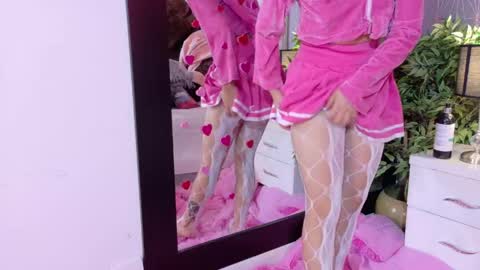 Vixen  online show from May 2026 11:18:01 AM