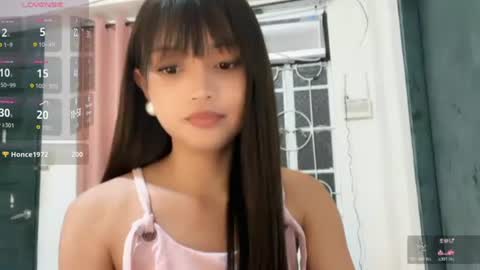 Snapshot of vixendarlingx chatting on June 2026 03:47:01 PM Donna online show from June 2026 03:47:01 PM