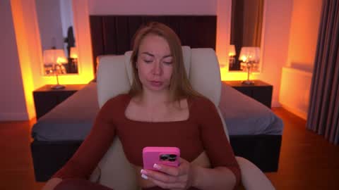 Ur Lady online show from May 2026 08:28:01 PM